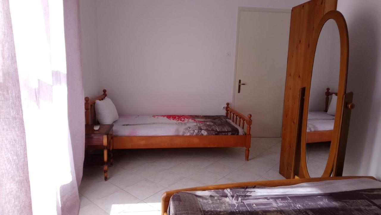 Vacation House In Stroggili Agios Ioannis Peristerion Buitenkant foto
