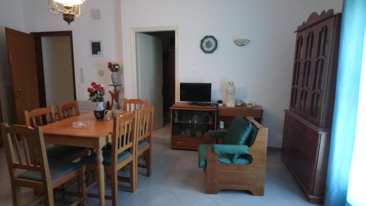 Vacation House In Stroggili Agios Ioannis Peristerion Buitenkant foto