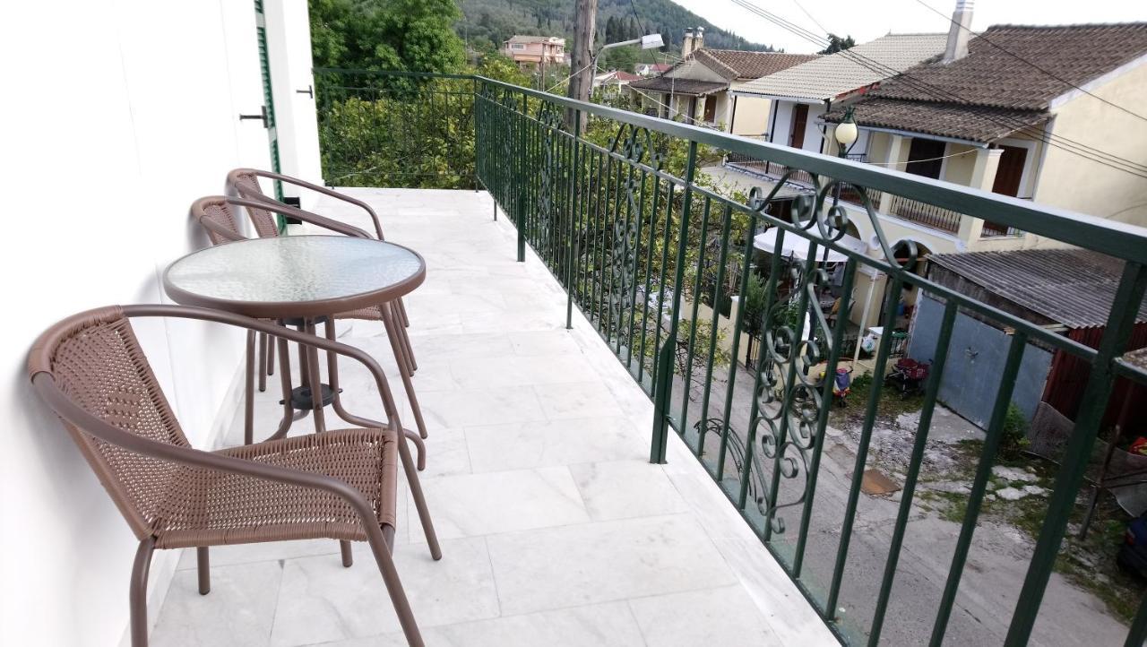 Vacation House In Stroggili Agios Ioannis Peristerion Buitenkant foto